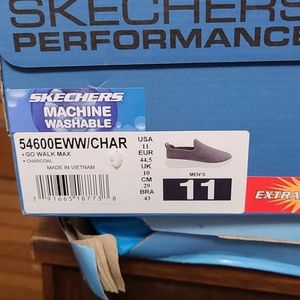 Skechers